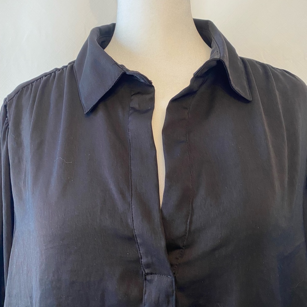 Banana Republic Black Long Sleeve Split Neck Collar Minimalist Blouse LG Witchy - Picture 3 of 16